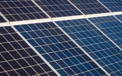 Neolith instala 6.500 paneles solares, el equivalente al consumo anual de 1.300 viviendas, para auto abastecerse de energía eléctrica en su parque empresarial