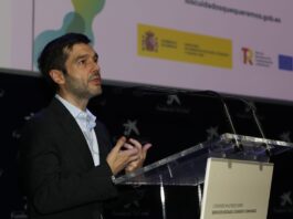 Bustinduy reivindica los cuidados como «una de las grandes tareas democráticas de nuestro tiempo»